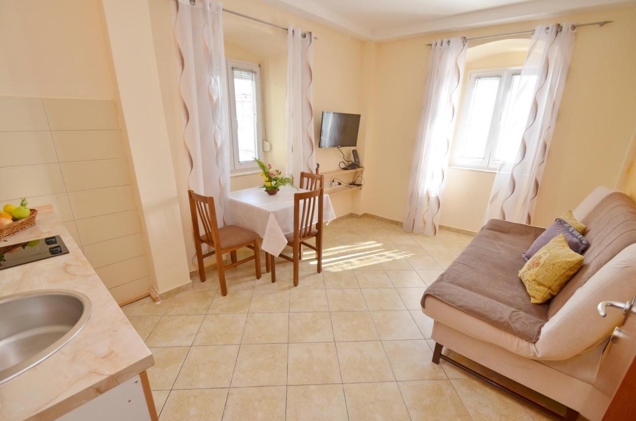 Tau Mir I Dobro Appartement Kotor Buitenkant foto