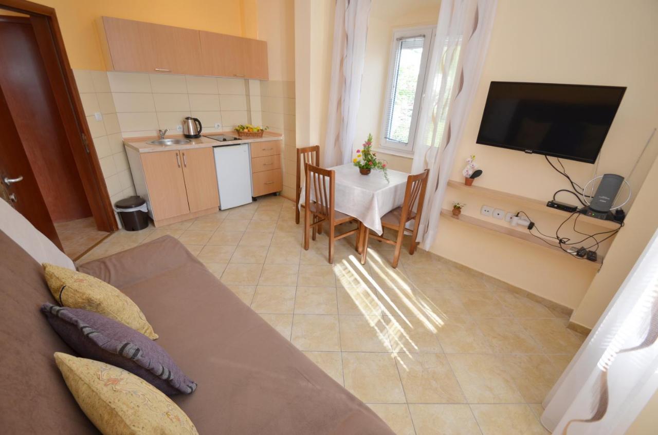 Tau Mir I Dobro Appartement Kotor Buitenkant foto