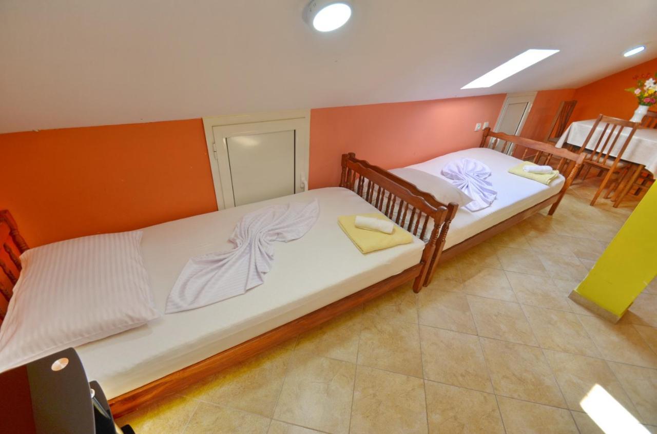 Tau Mir I Dobro Appartement Kotor Buitenkant foto
