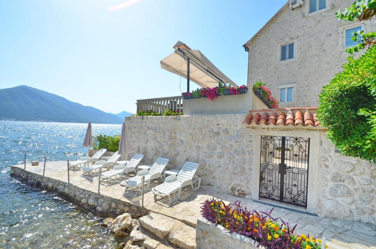 Tau Mir I Dobro Appartement Kotor Buitenkant foto