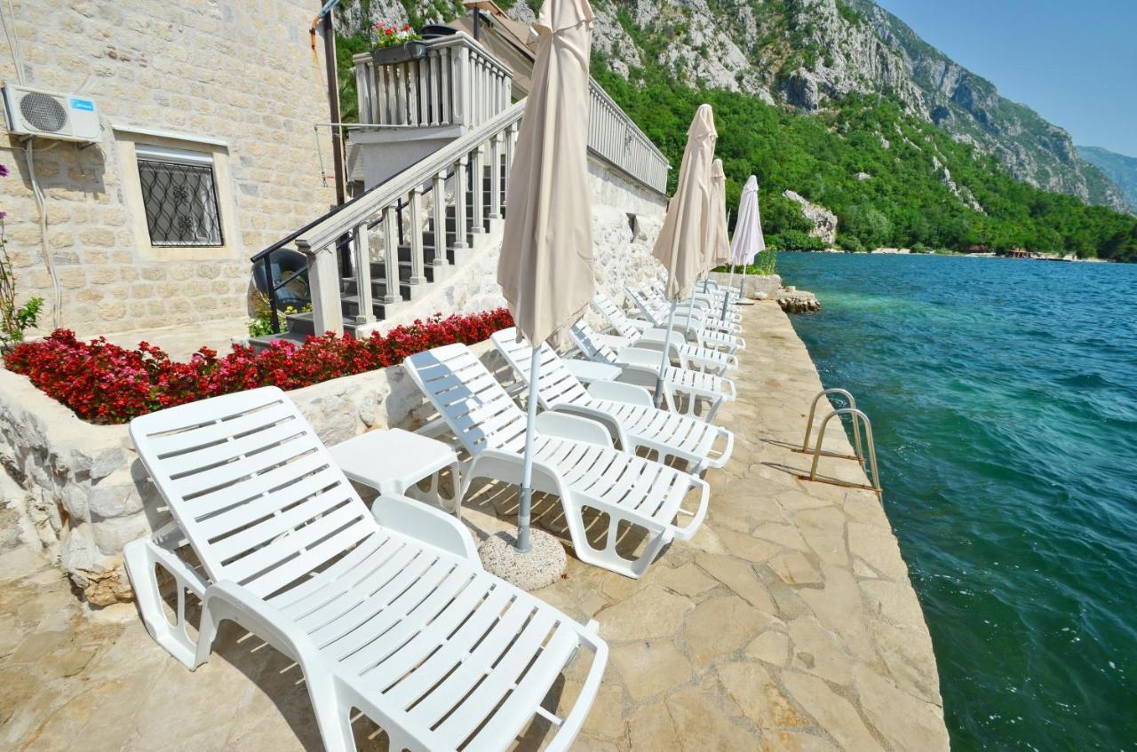 Tau Mir I Dobro Appartement Kotor Buitenkant foto